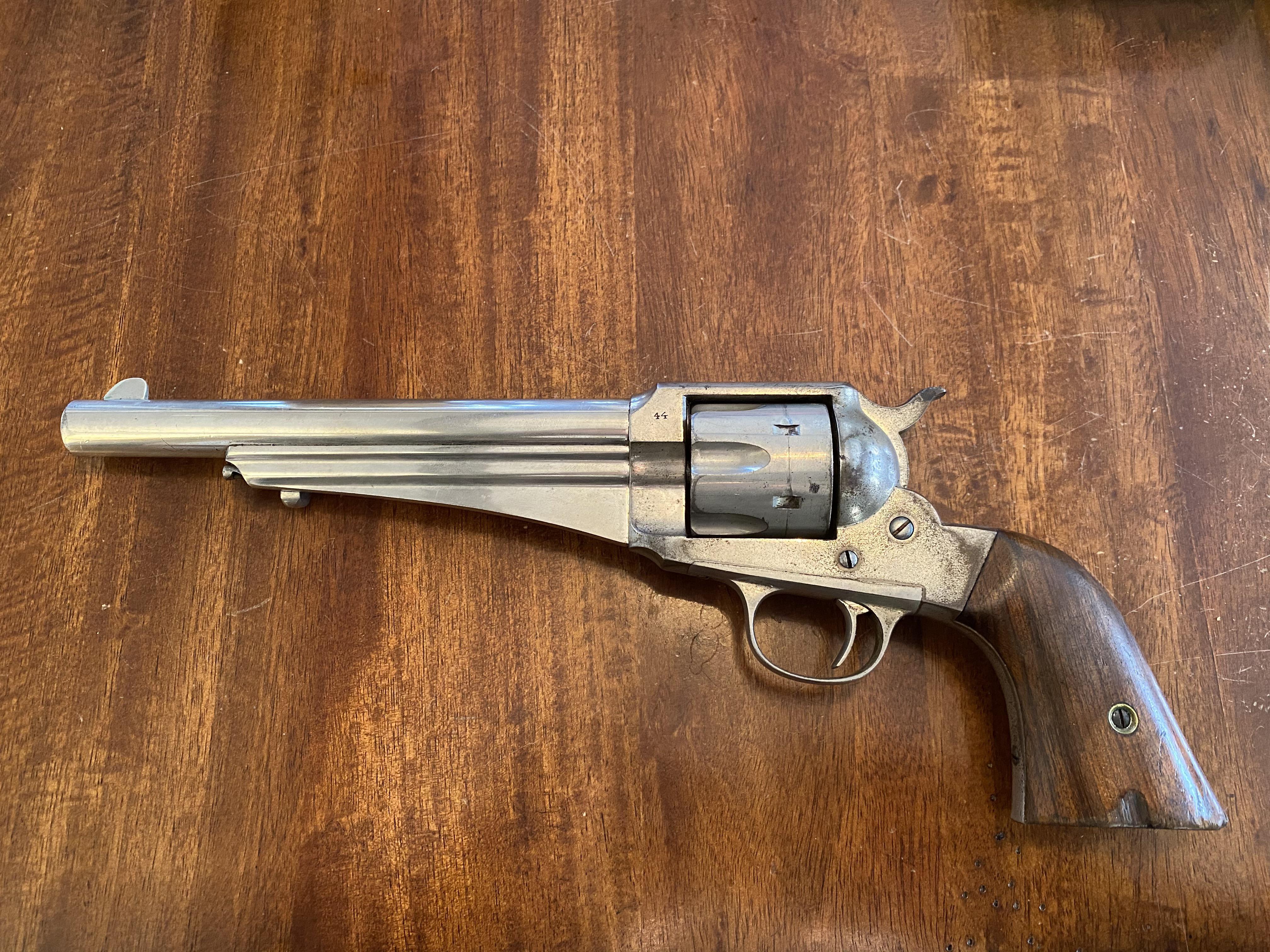 レミントン モデル1875 シングルアクションアーミー (改良型アーミー