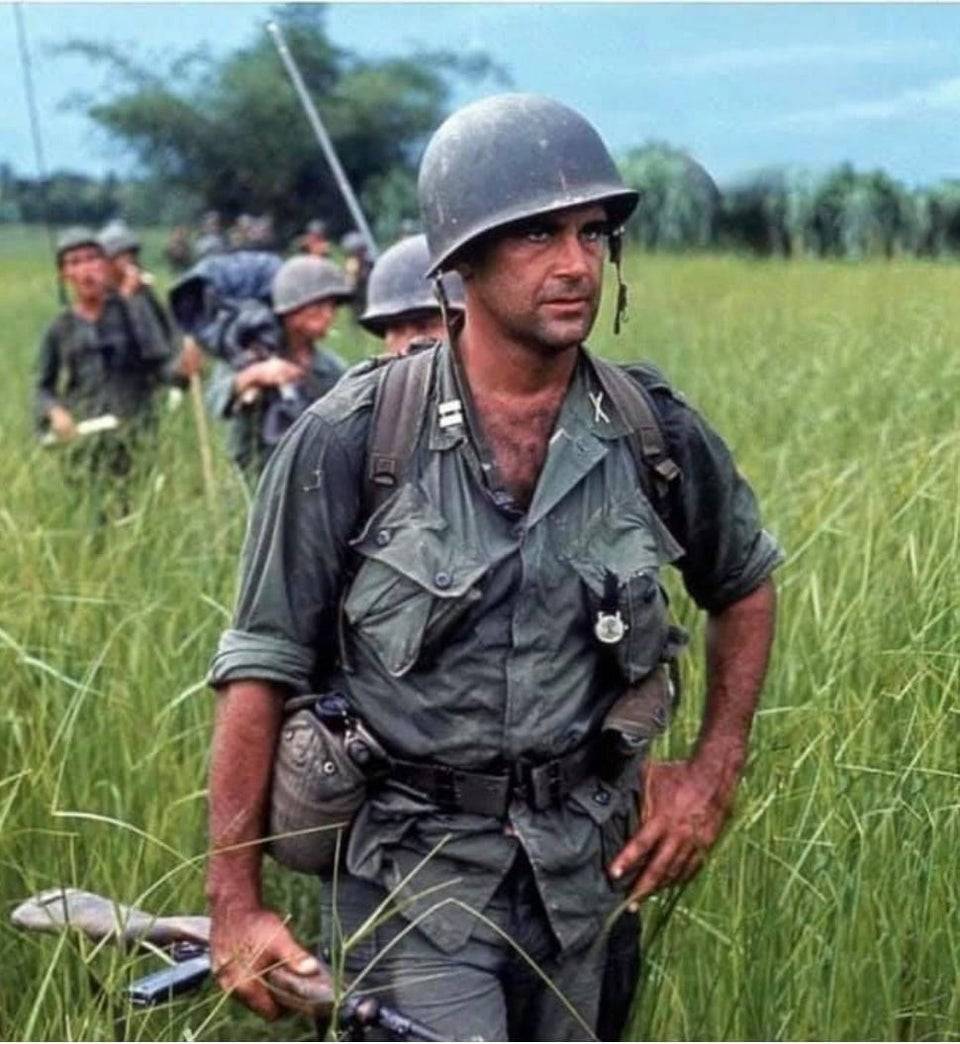 アメリカ陸軍のロバート・ベーコン大尉は、ベトナム戦争初期に南