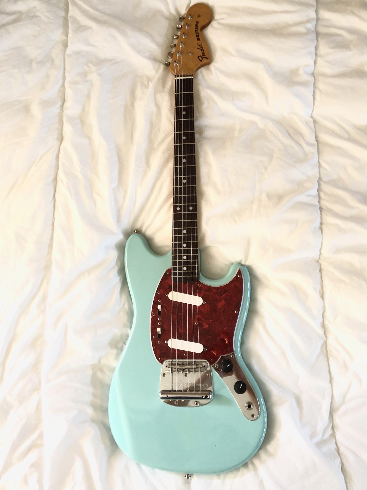 Bought my second guitar ever, '94-'95 Japanese Fender Mustang : r