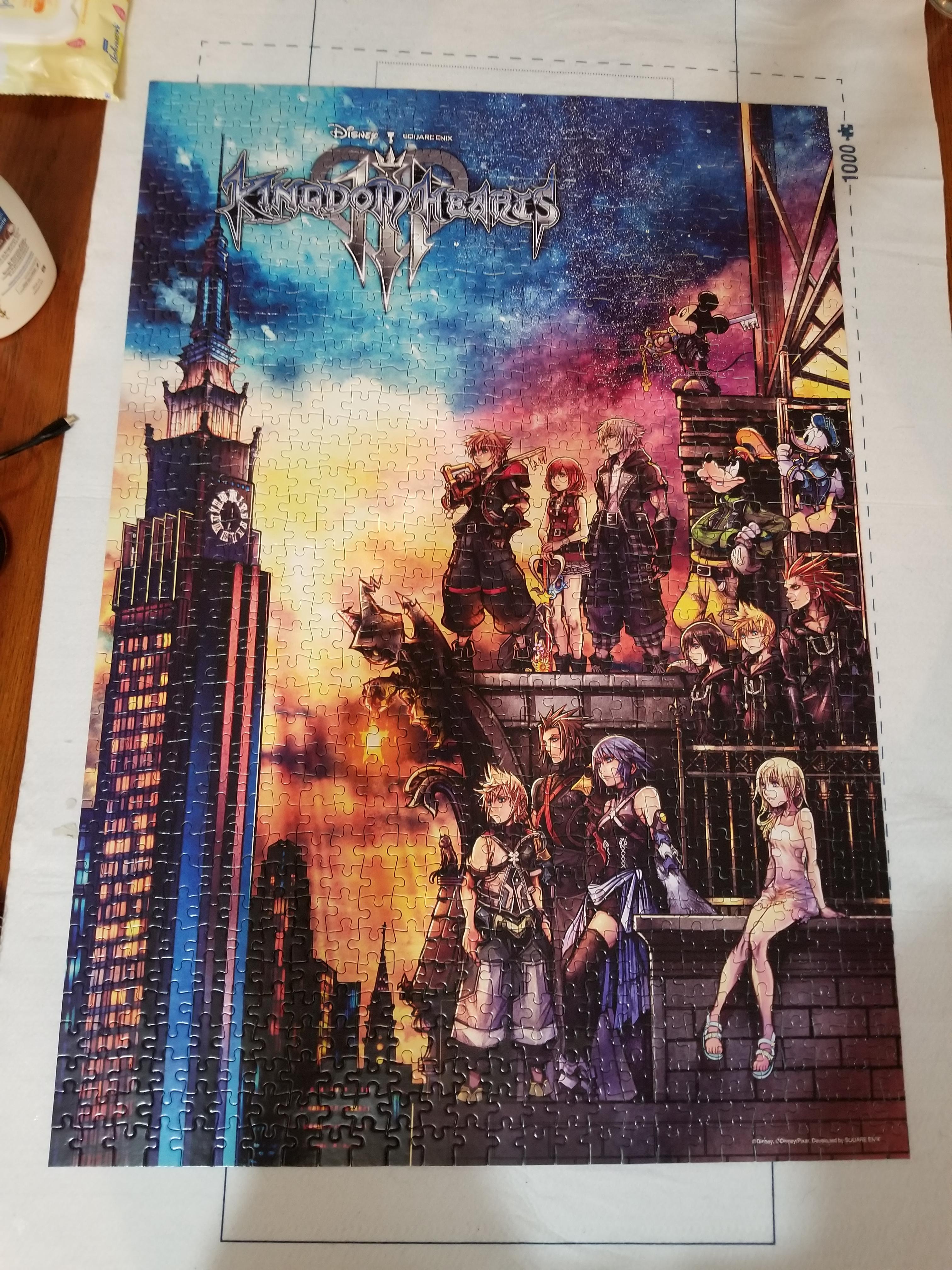 キングダムハーツIIIの1000ピースのジグソーパズル、完成したぜ！ : r
