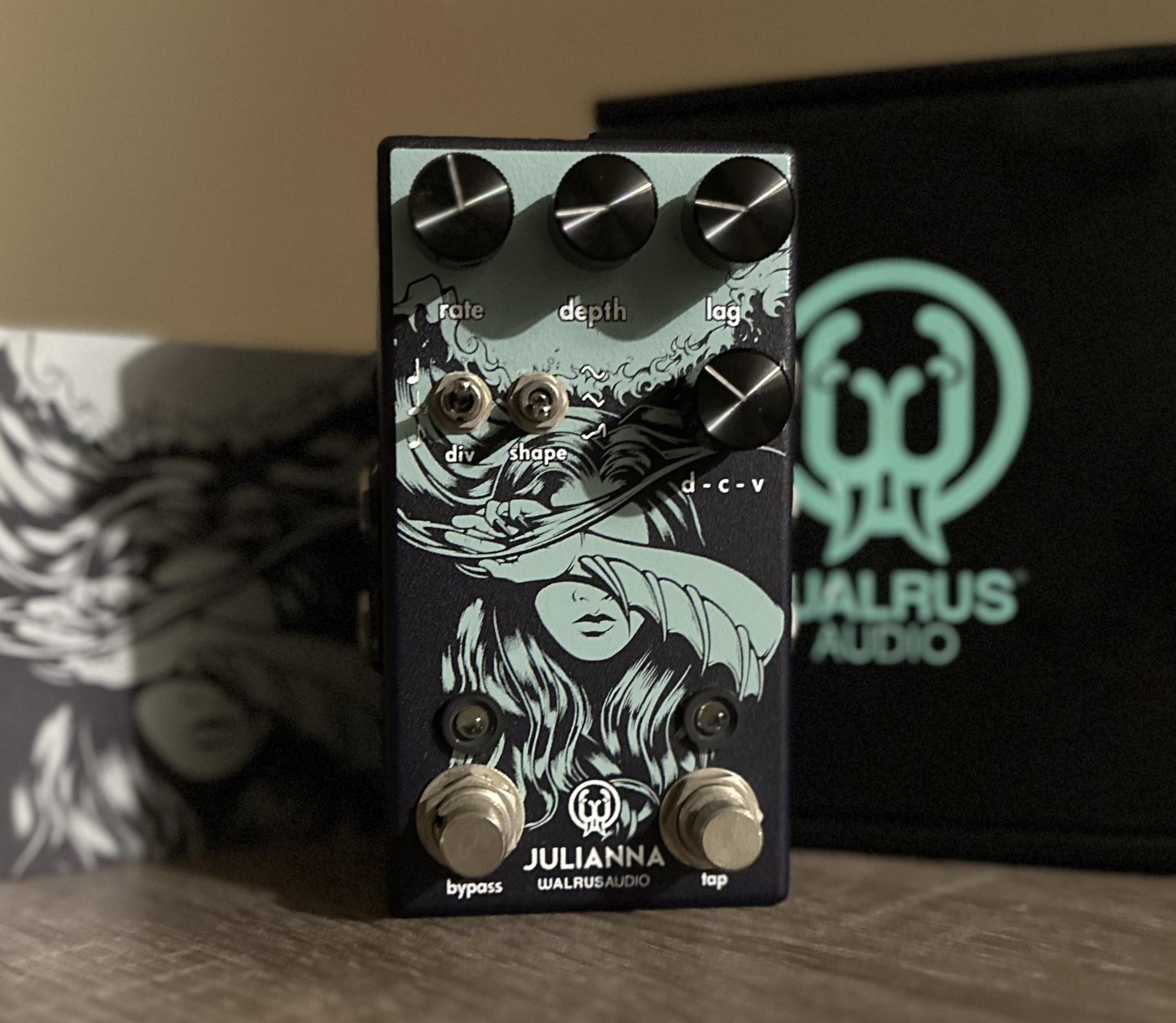 NPD：ジュリアンナ デラックス コーラス/ビブラート Walrus Audio : r