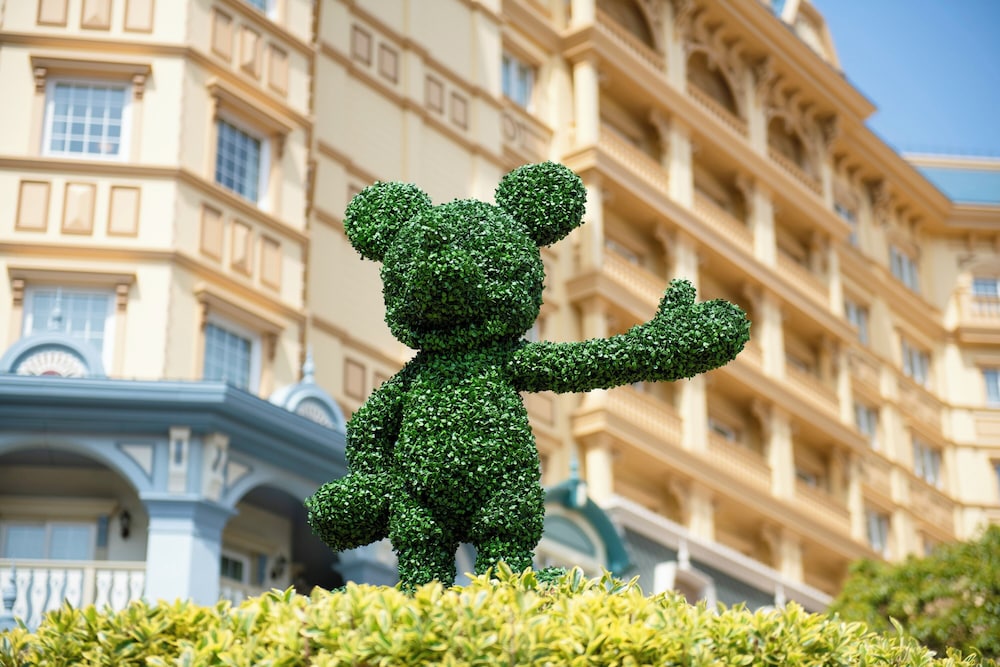 Tokyo Disneyland Hotel in Urayasu | 2026 Updated prices, deals