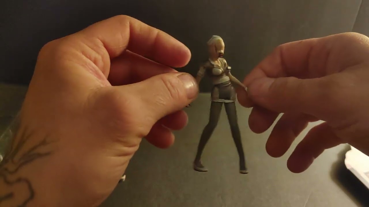 Silent Hill 2 Mezco toyz 5 points deluxe box set figure review