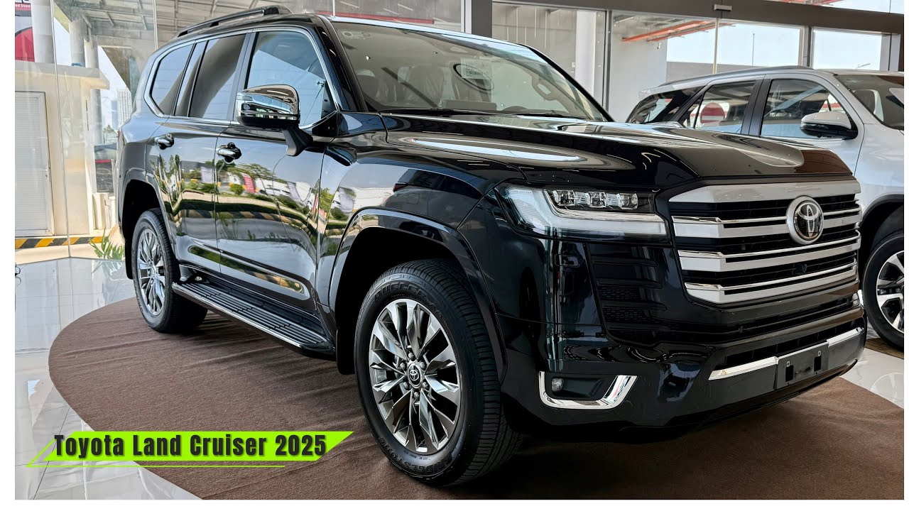Toyota Land Cruiser ZX ( 2025 ) Full-size luxury SUV | Walk-around
