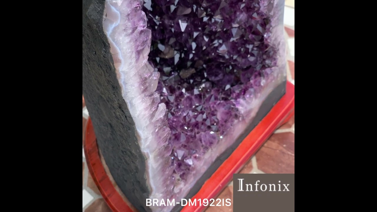 最高品質]ブラジル産アメジストドーム（専用台座付き・ゲーサイト有り