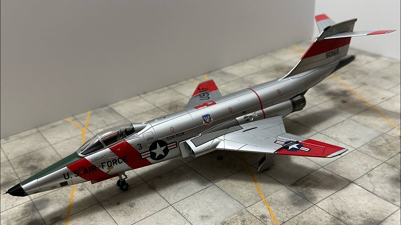 HobbyMaster RF-101C “Operation Sun Run” US Air Force 363rd TRW