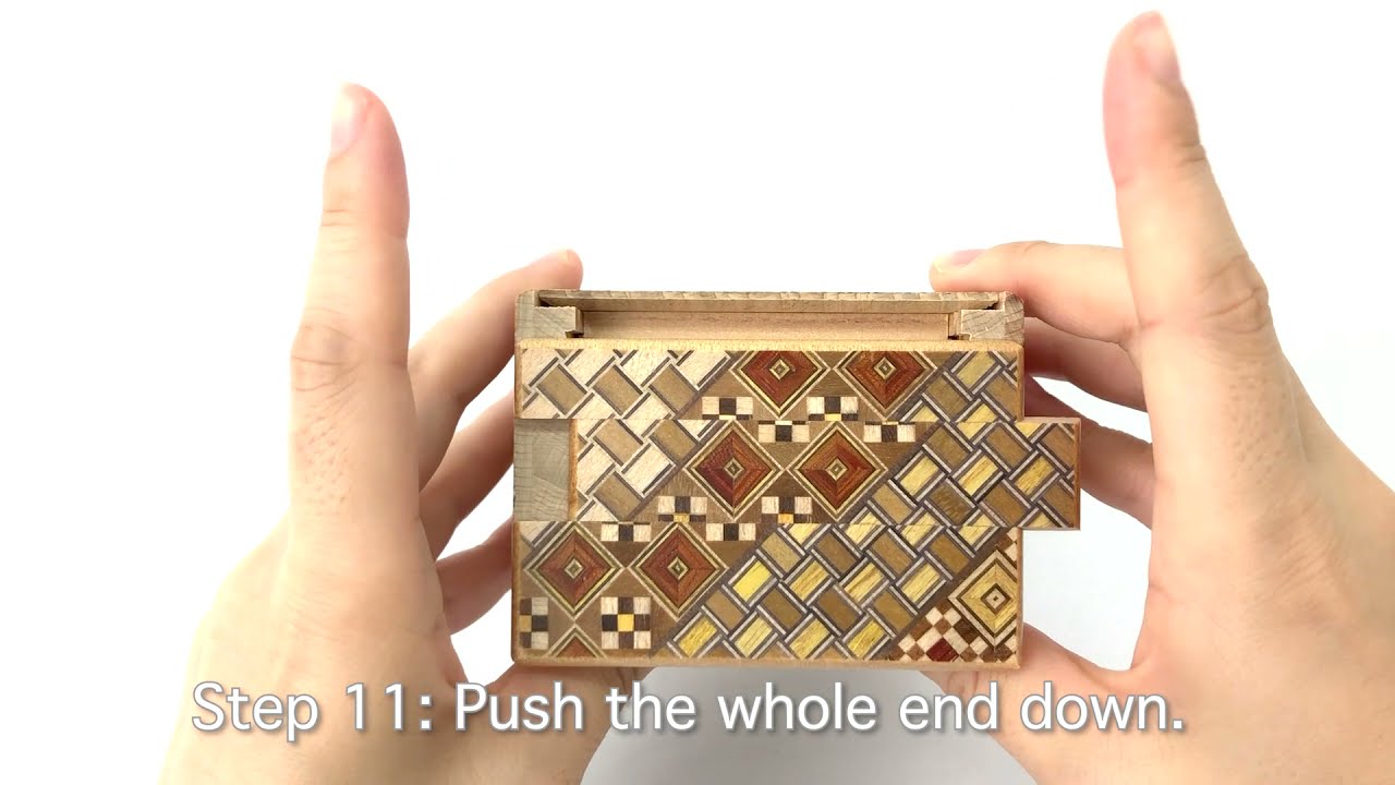 How to open a 4 sun 14 step Yosegi Secret Box【寄木細工秘密箱4寸14