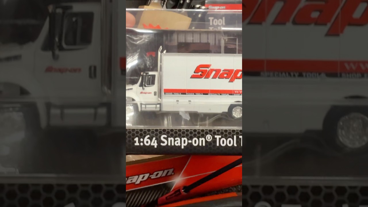SnaponToolsOfficial always has the coolest collectables. - YouTube