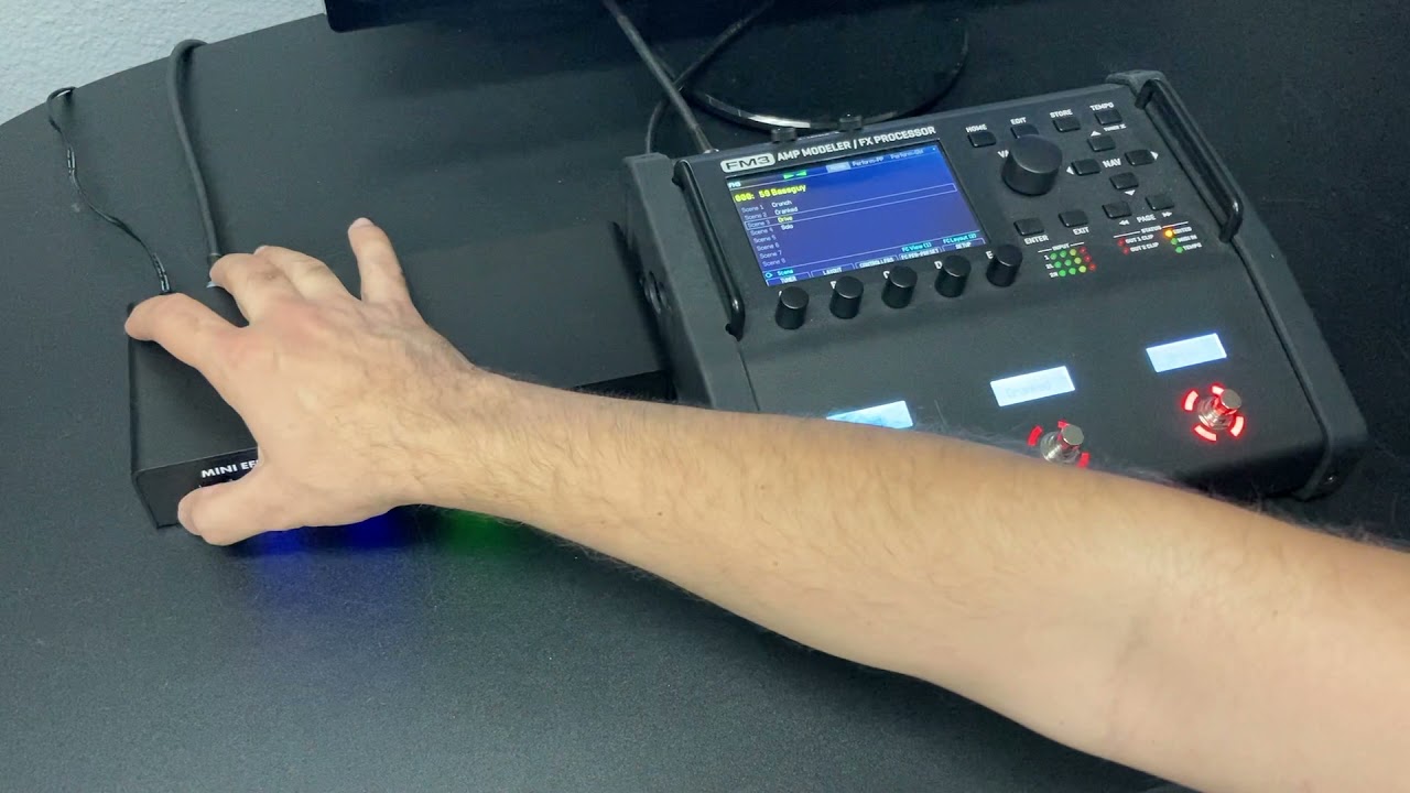 Mini Effect Gizmo X Audio Loop Switcher | RJM Music Technology, Inc.