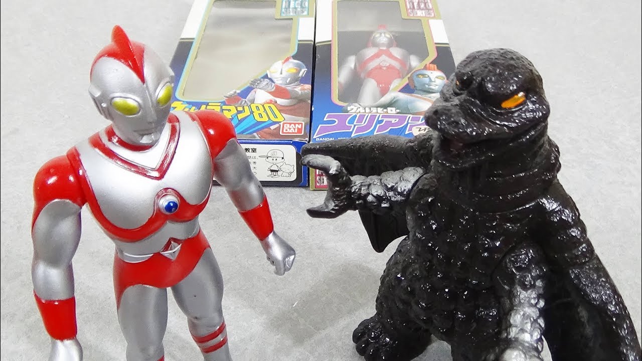 Made in 1988] Ultraman 80 & Gikogilar Ultra Hero Series Soft Vinyl