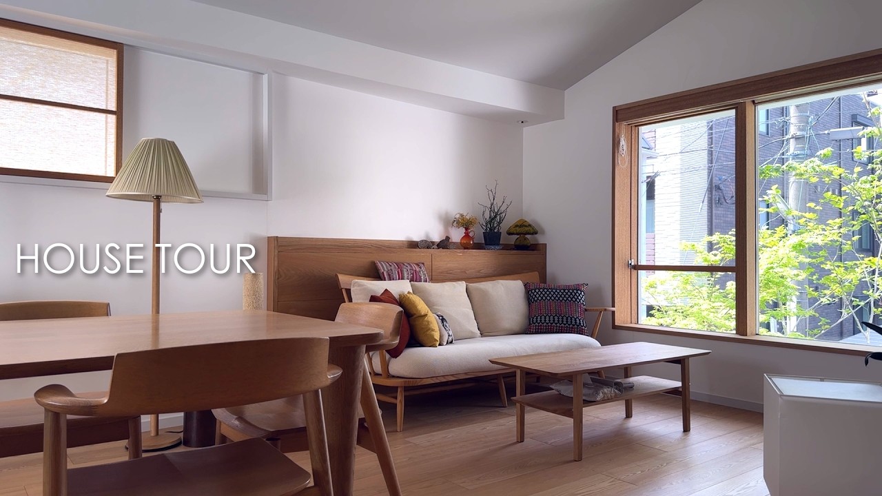 Serenity Above the Streets｜A Senior Couple's Ideal Home with