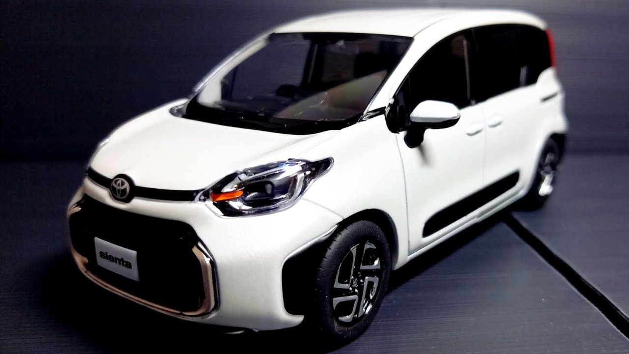 新型シエンタ カラーサンプル ミニカー「ホワイトパールクリスタル