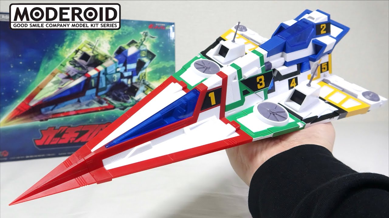 5機のGメカが変形合体【 MODEROID ガッチャスパルタン 】全長約330mmの