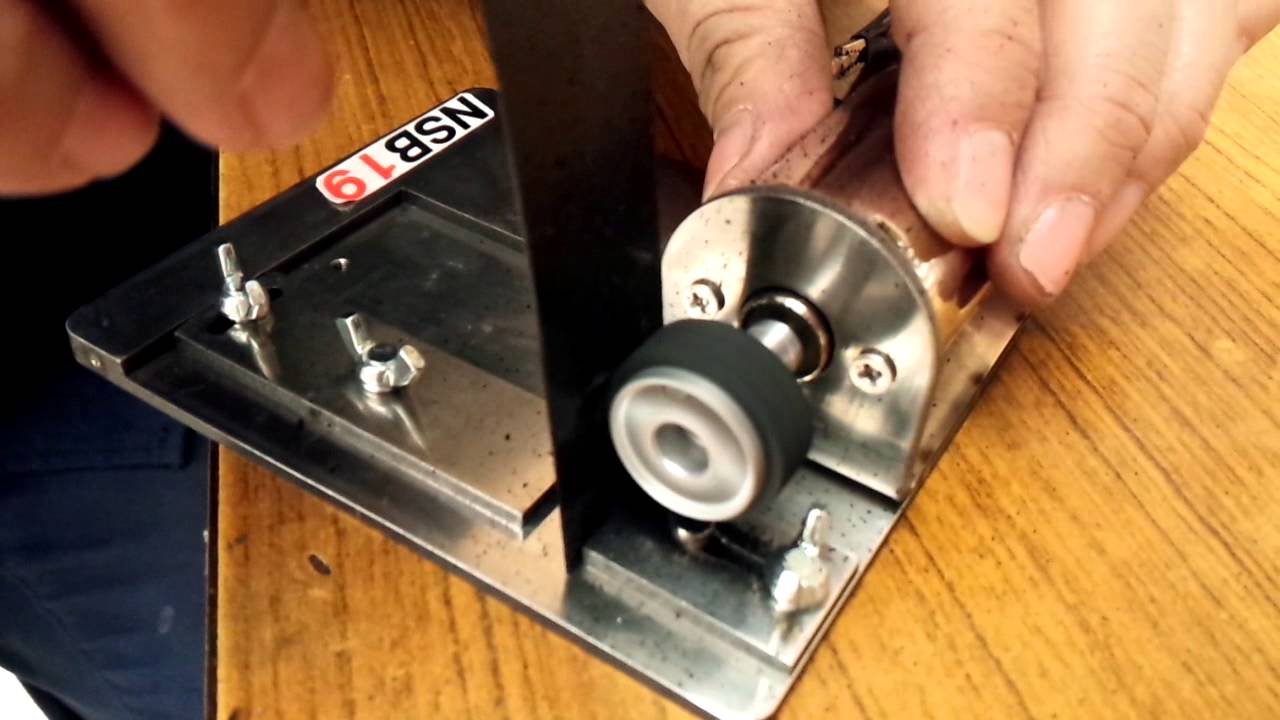 ミニッツユーザー御用達のオリジナルタイヤセッターっ!!限定販売っ