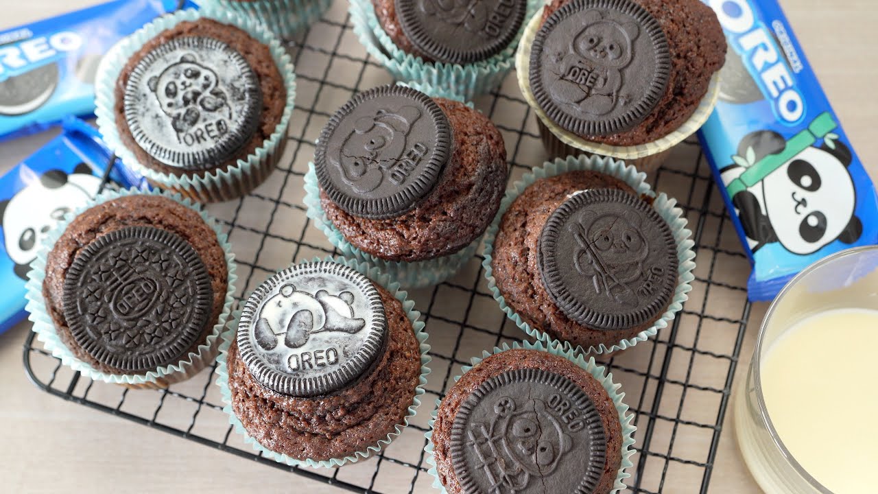 Panda Oreo milk Cupcakes - YouTube