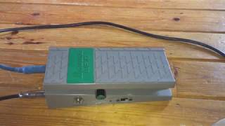 Vintage 1990 Ibanez WH10 v1 - WF10 fuzz wah - fuzz on - YouTube