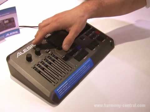 Alesis DM10 Drum Module - YouTube