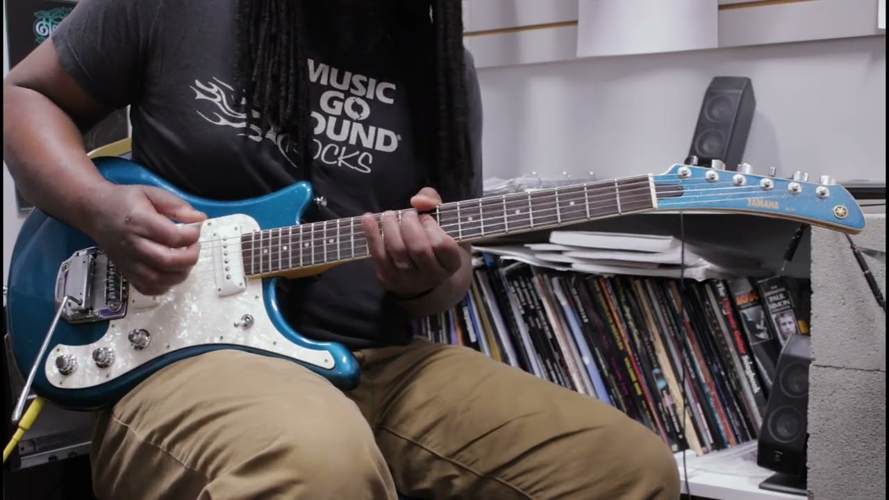 Demo Tuesday: Yamaha SGV800 - YouTube