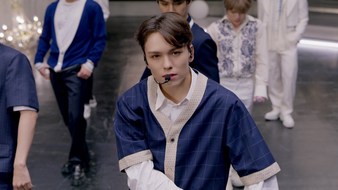 ETC]SEVENTEEN - 「Ready to love」パフォーマンス映像 (「2021 FNS