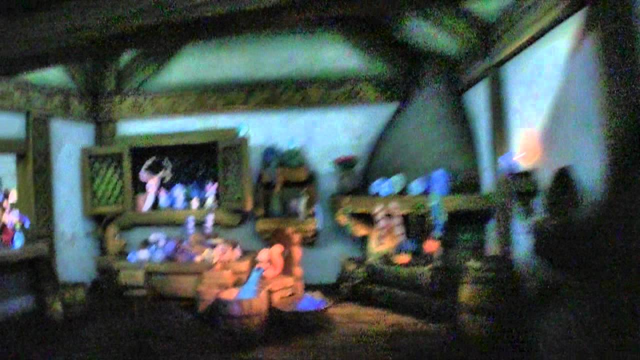 やっぱり怖い!? 白雪姫と七人のこびと Snow White's Adventures HD TDL