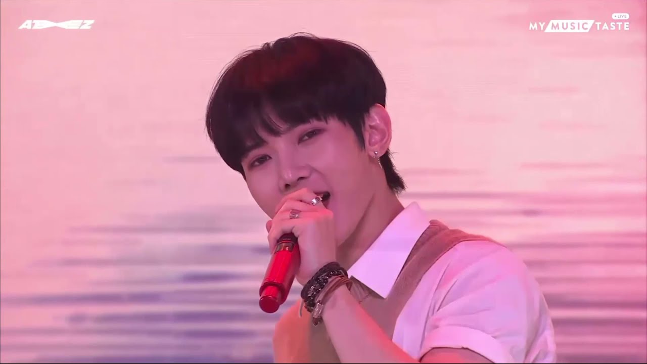 ATEEZ - 'FEVER' in XR Show Fever: eXtended edition - YouTube