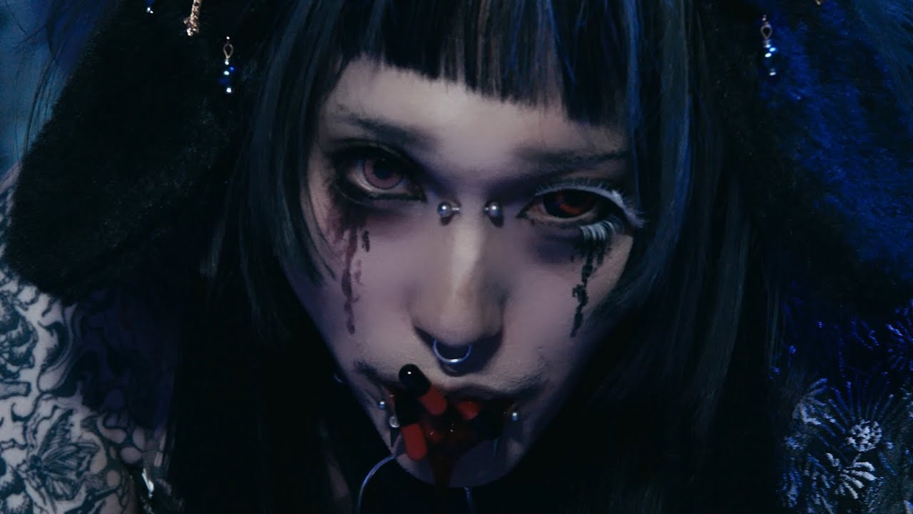 リリカ「Strange Rabbit」MV FULL - YouTube