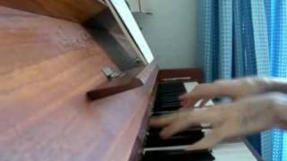 Patariro ED : Cock Robin Ondo (1982) - クックロビン音頭 - YouTube