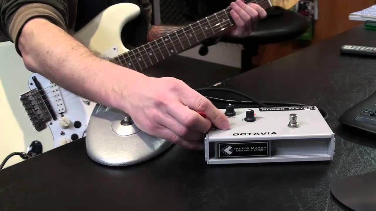 この動画、6:57からがマジでやばくて、Roger Mayer Octaviaの