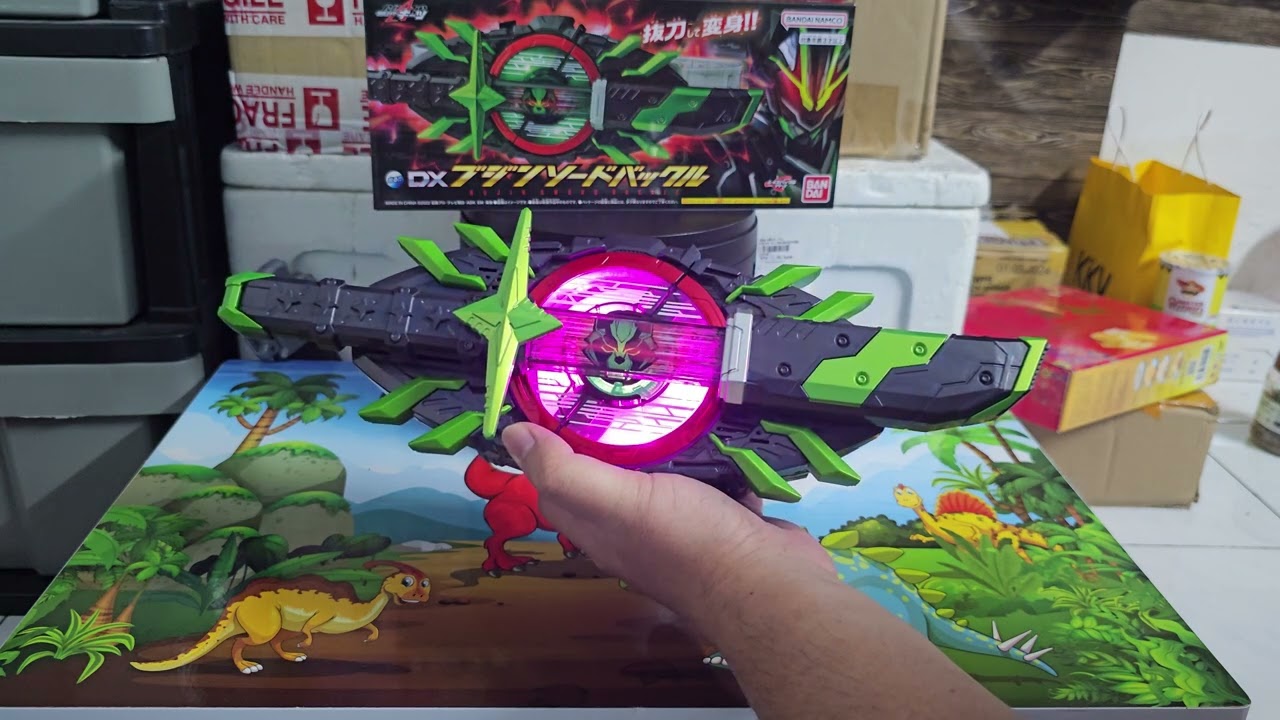 kamen rider tycoon bujin sword buckle #01 - YouTube