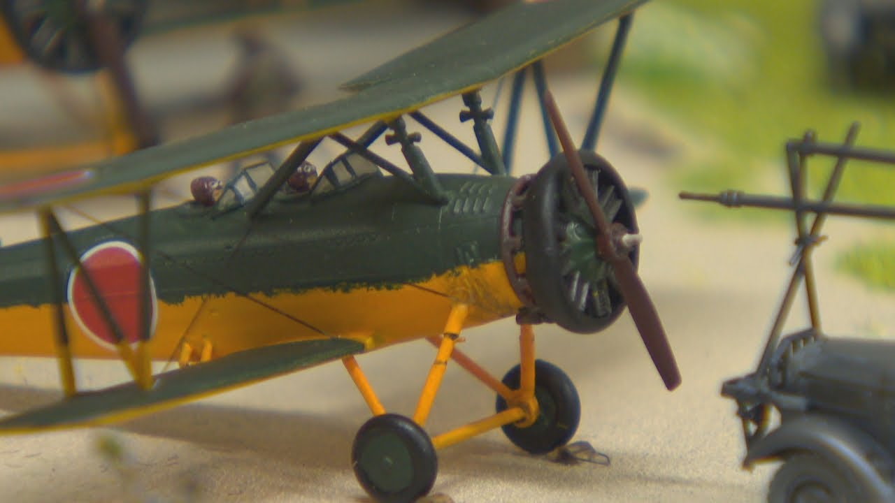 Plastic model enthusiasts donate 