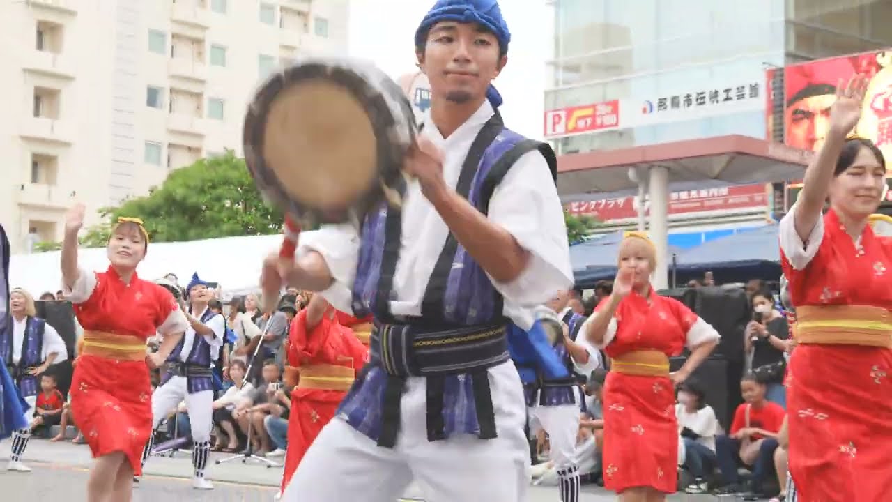 琉球風車『一万人のエイサー踊り隊 HANAHANA会場』 2025-10-19 - YouTube