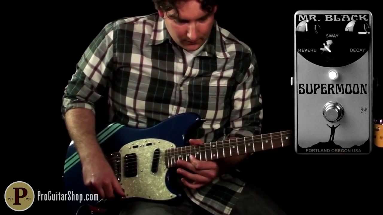 Mr. Black Super Moon - 宇宙空間のような無限に広がるリバーブ