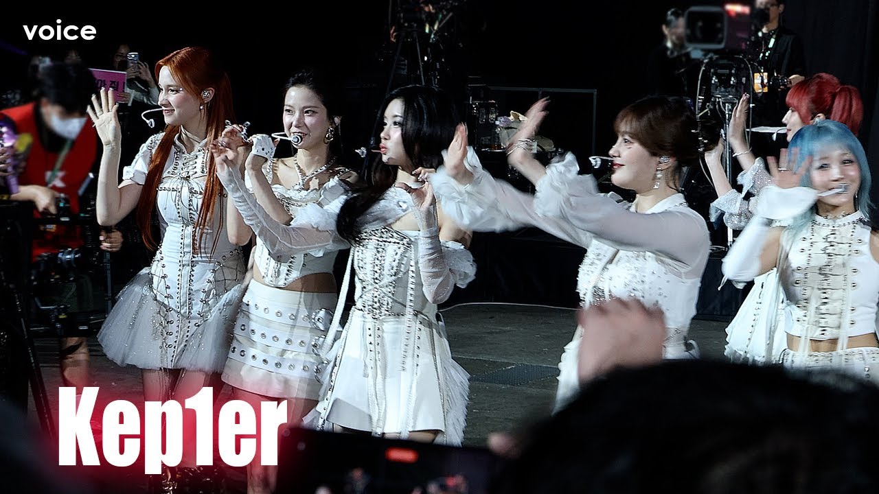 Kep1er、ステージ下で至近距離ファンサ 新曲「Yum」など披露 KCON