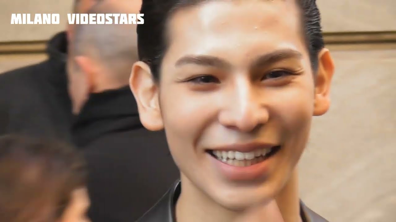 Raul Murakami Maito 村上真都ラウール ( Snow Man ) with fans