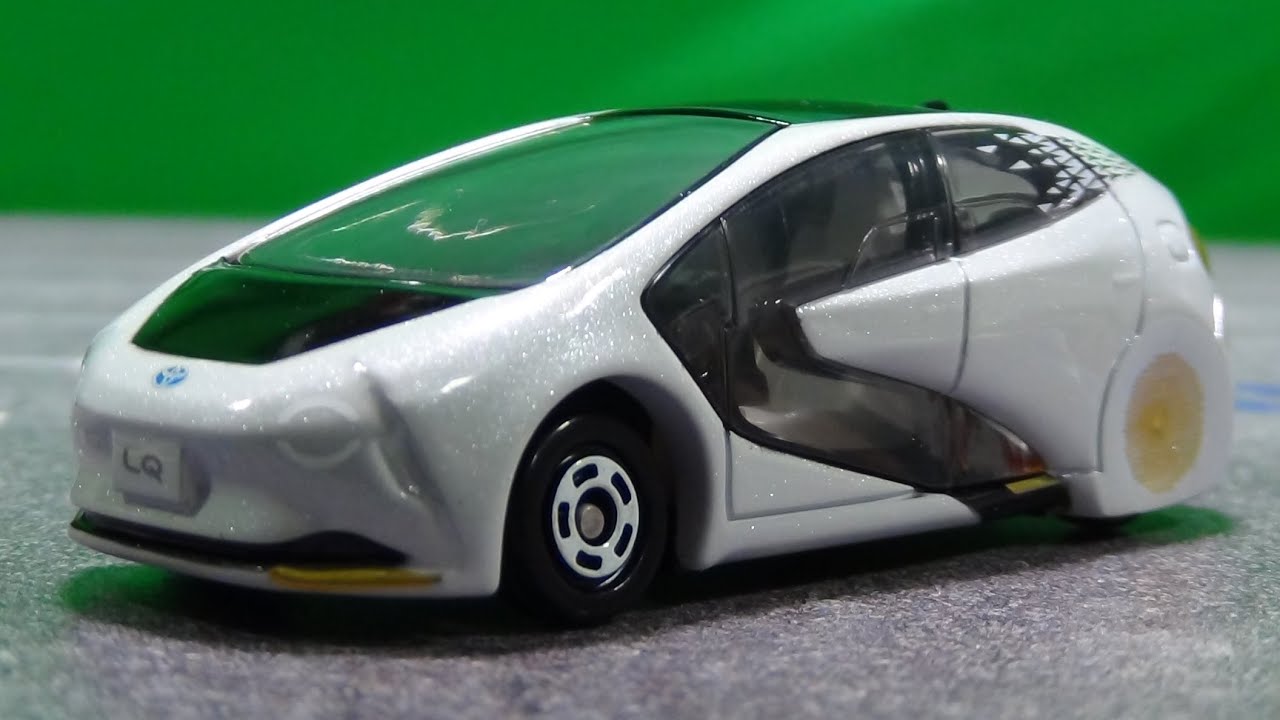 トミカ トヨタ LQ - YouTube