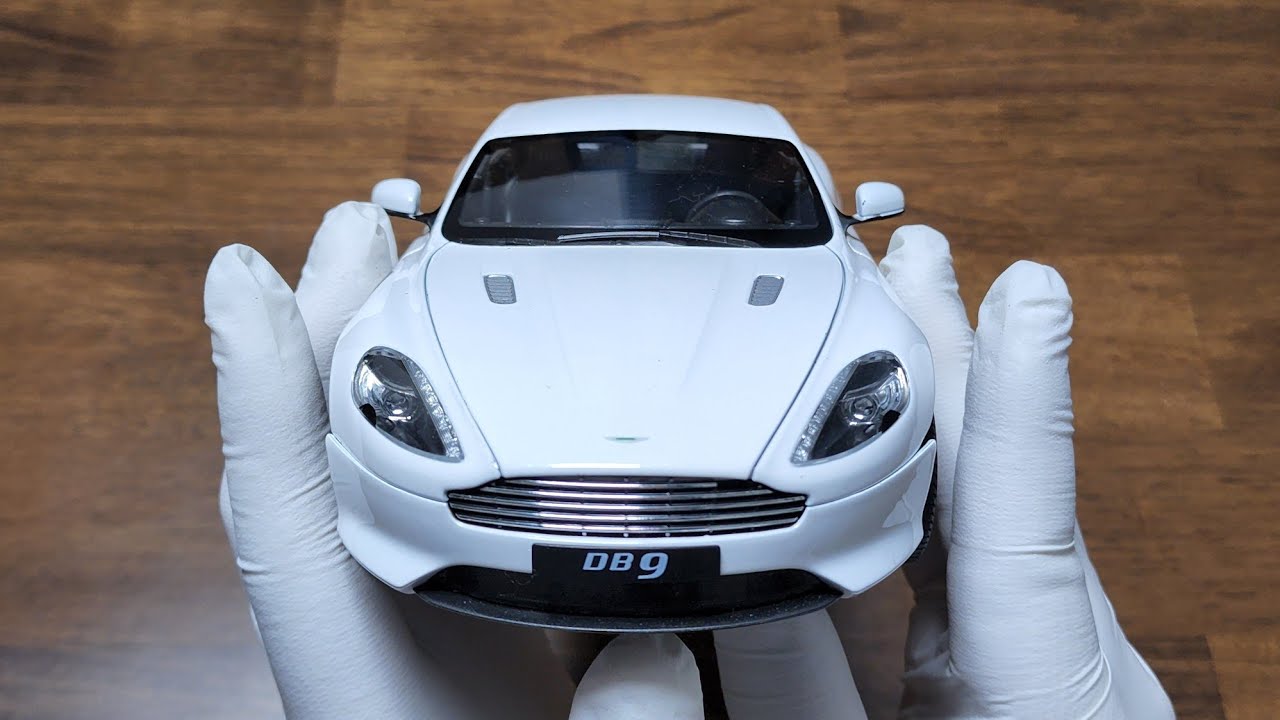 1:18 Diecast model car/Aston Martin DB9 Coupe review [Unboxing