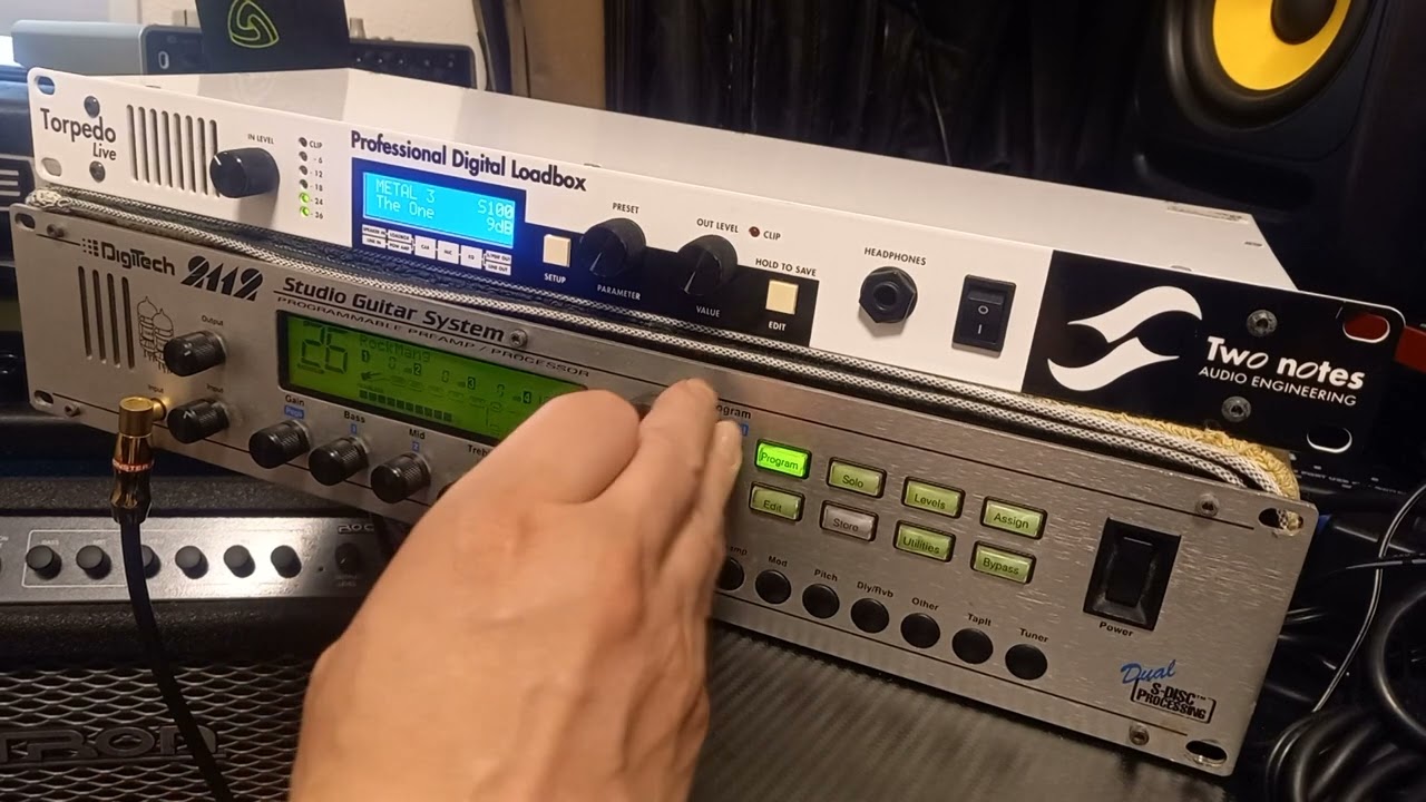 DIGITECH GSP 2112 with Two Notes Torpedo Live - YouTube