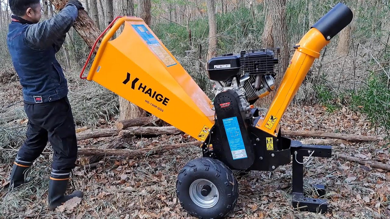 ハイガー産業 15馬力 ウッドチッパー ついに秘密基地に導入！ - YouTube