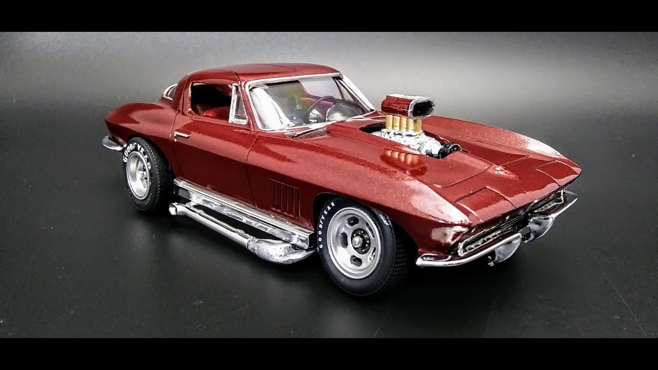 1967 Chevy Corvette 327 Stingray Streaker Vette 1/25 Scale Model