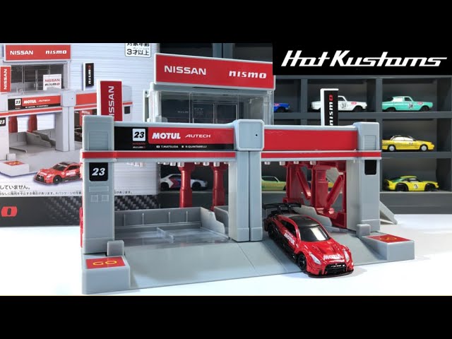 Tomica Nissan Racing Team Nismo Pit Unboxing - YouTube