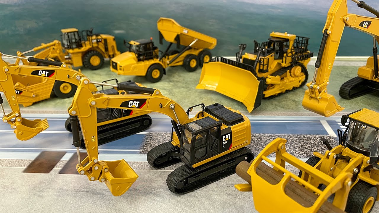 Caterpillar Diecast Masters' Hybrid Collection series includes