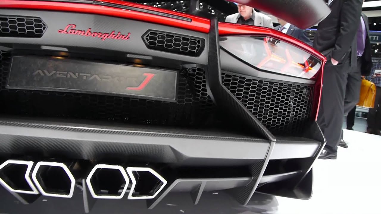 ジュネーブ2012】アヴェンタドールJ - YouTube