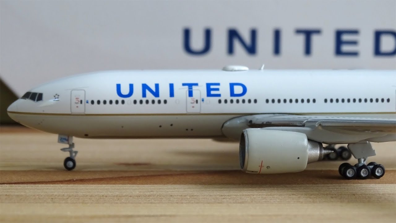 REVIEW #41: GeminiJets 1/400 United Airlines B777-200ER *2016