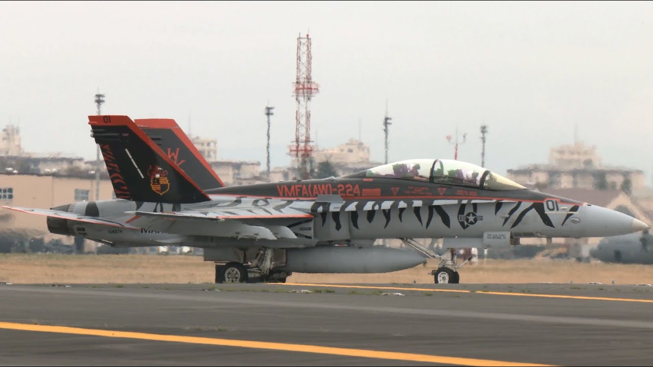 アメリカ海兵隊 ベンガル 戦闘機F/A18 ホーネット横田基地から訓練