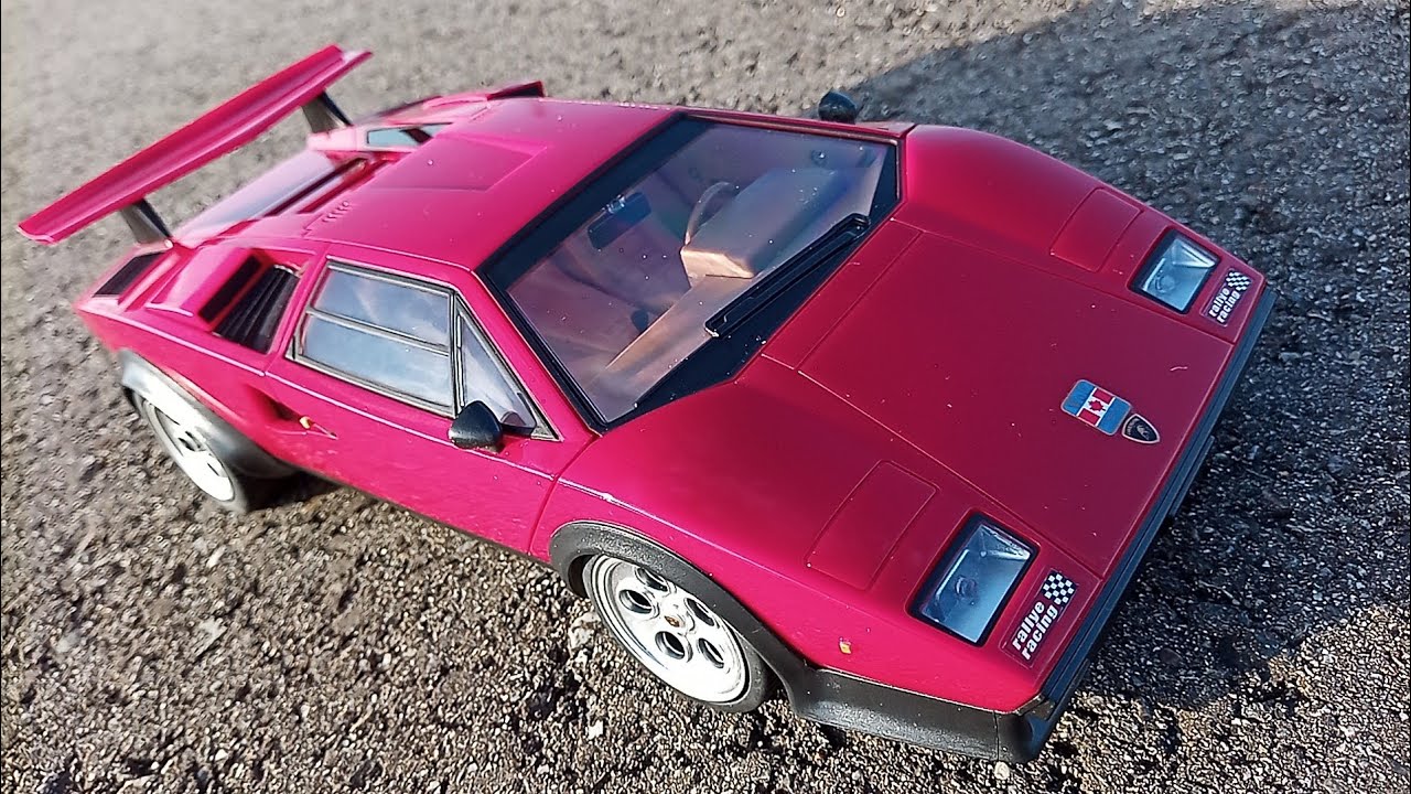 これ本物!?Amazonの4980円ラジコンがリアルすぎ【ランボルギーニ