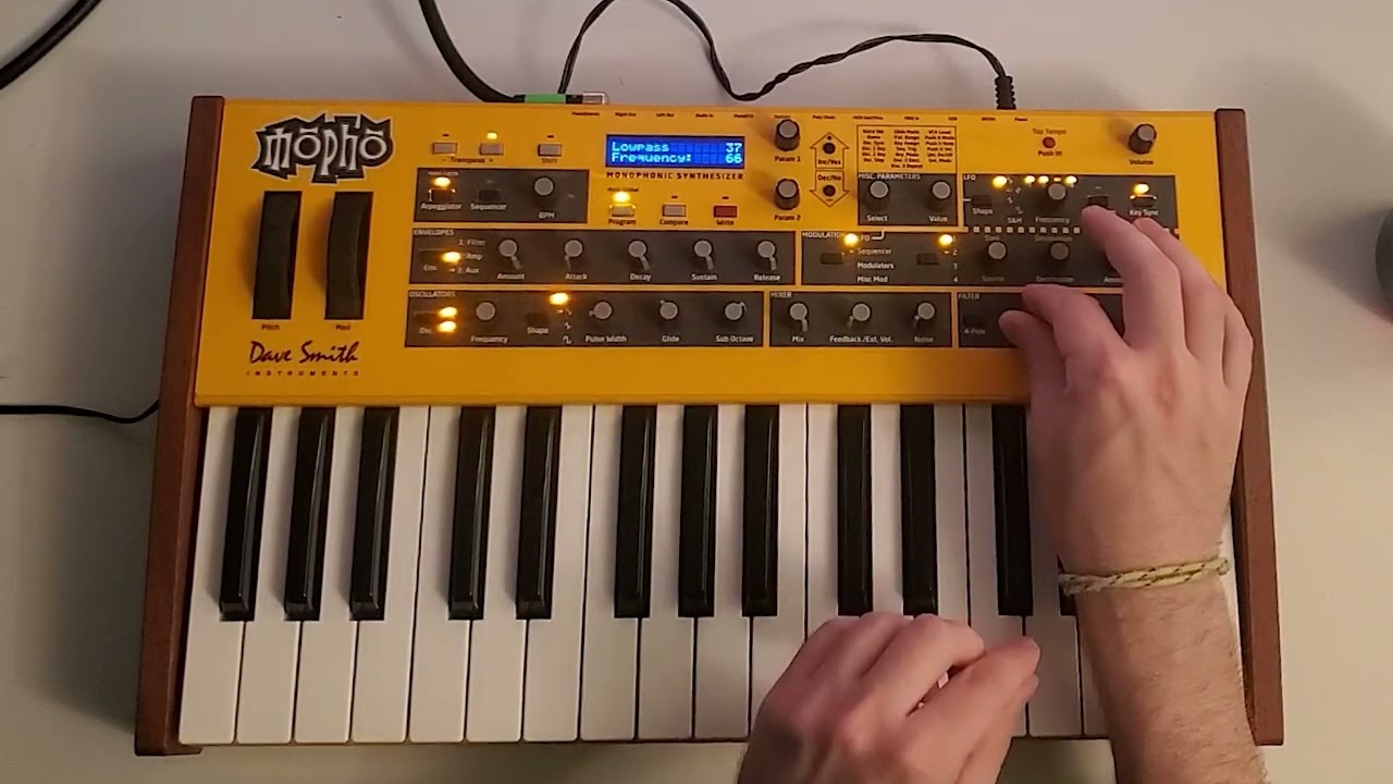 Dave Smith Instruments Mopho Keys Synthesizer Demo (No Talking