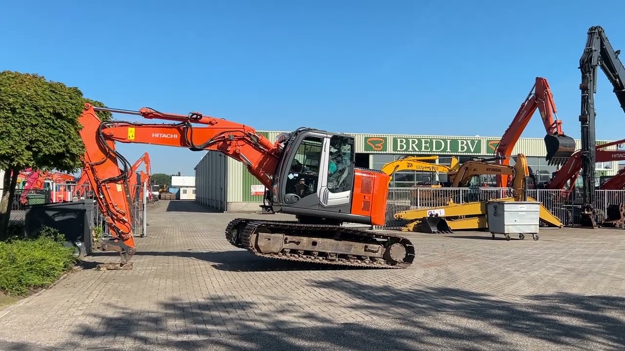 Hitachi ZX 135 US-3, 2010, Roosendaal, Noord-Brabant, Netherlands