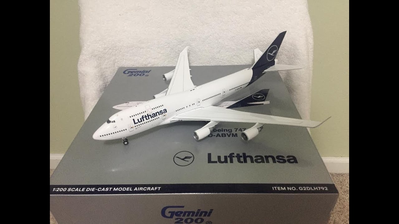4K) Gemini 200 Lufthansa 747-400 unboxing - YouTube