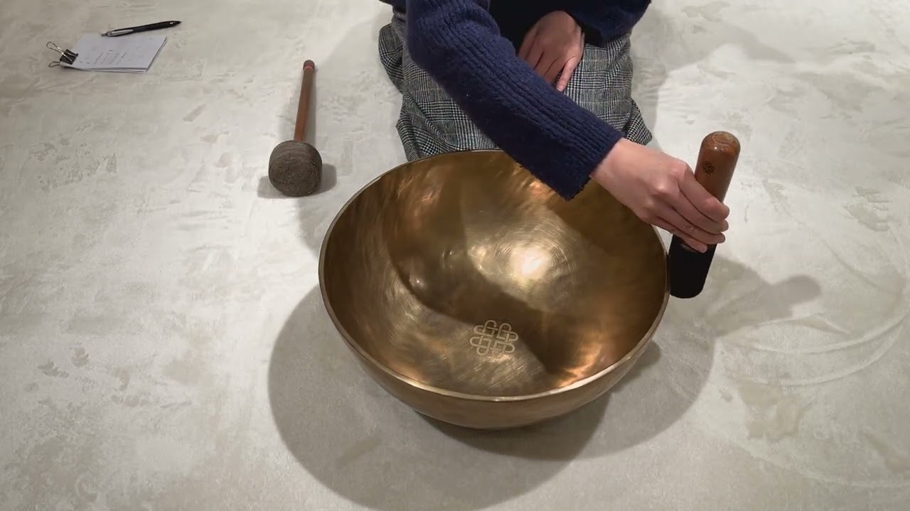 チベット・シンギングボウル渋金・特大サイズ｜浄化・瞑想・ヨガ
