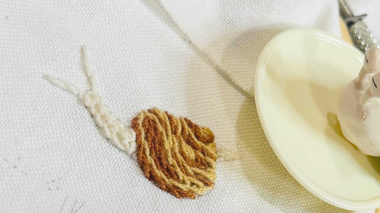 立体刺繍🪡】ピーターラビット48号かたつむりアシェット - YouTube